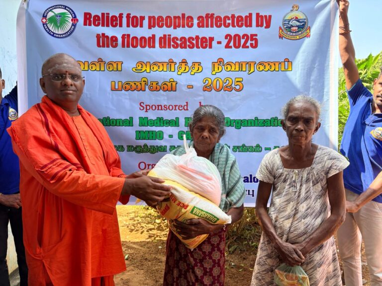 வெள்ளத்தால் பாதிக்கப்பட்ட ஊற்றுச்சேனை மக்களுக்கு இ.கி.மிசன்  உலருணவு விநியோகம்