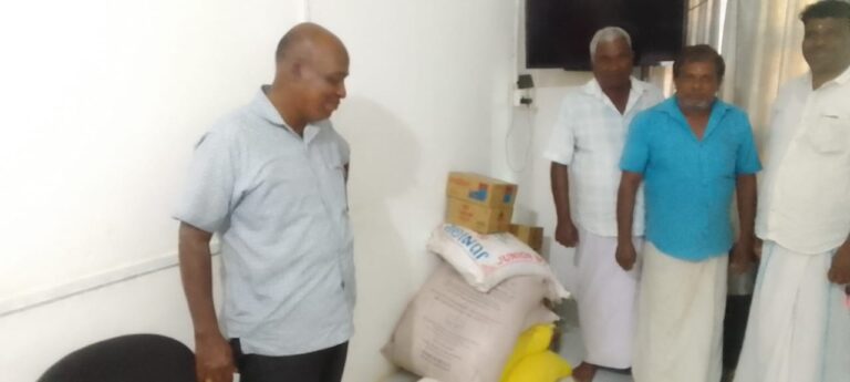 தெஹியத்தகண்டிய சிங்கள மக்களுக்கு காரைதீவிலிருந்து உலருணவுப்பொதிகள்