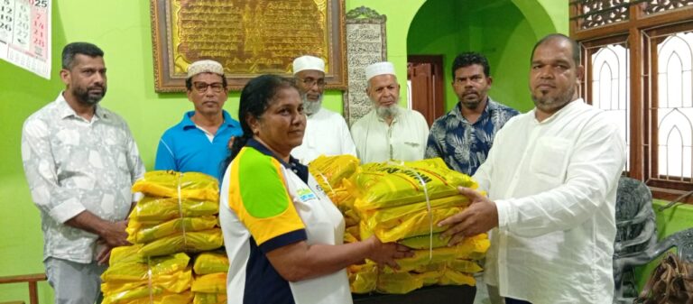 தெஹியத்த கண்டி மக்களுக்கு சாய்ந்தமருது ஜும்ஆப் பெரிய பள்ளிவாசலினால் உதவி