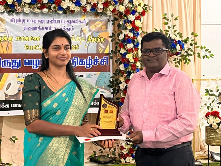 கிழக்கு மாகாண அரச புதுக்கவிதைப் போட்டியில்  முதலிடம் பெற்ற புவிதரன்