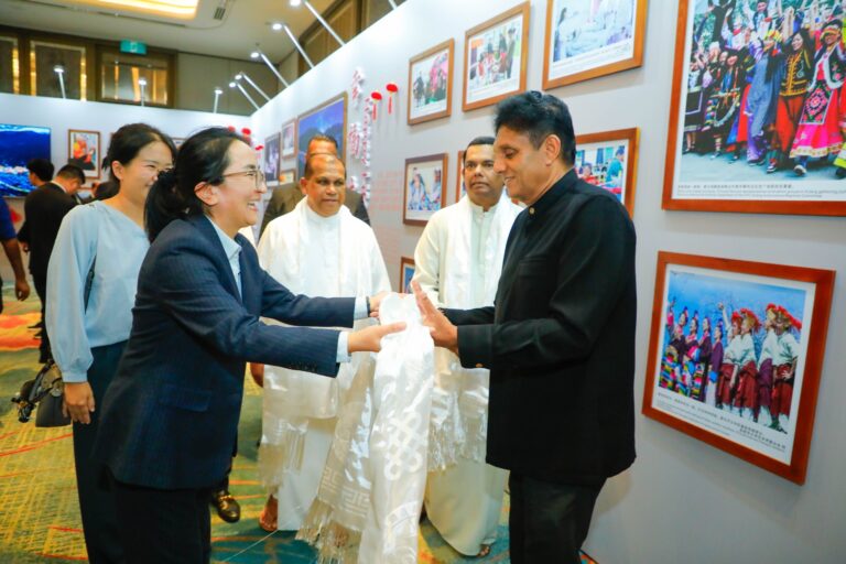 சீனாவின் New Blueprint New Horizon திட்டத்திற்கு எதிர்க்கட்சித் தலைவர் சஜித் பிரேமதாச பாராட்டுத் தெரிவிப்பு.