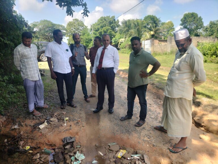 ஆசிய அபிவிருத்தி வங்கியின் நிதி உதவியுடன் காபட் வீதி செப்பனிடும் பணிகள் மீண்டும் ஆரம்பம்!