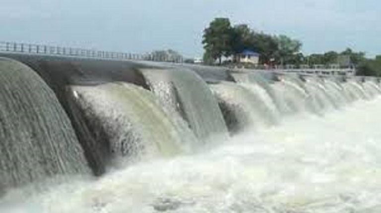 நிரம்பி வழியும் நீர்த் தேக்கங்கள்!