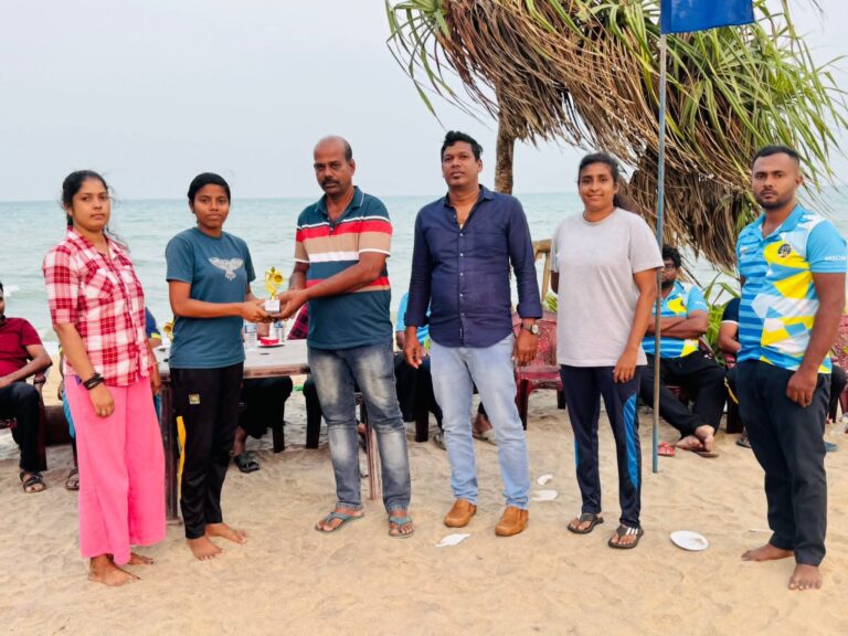 காரைதீவில் களைகட்டிய தைப்பொங்கல் கடற்கரை கரப்பந்தாட்டம்!