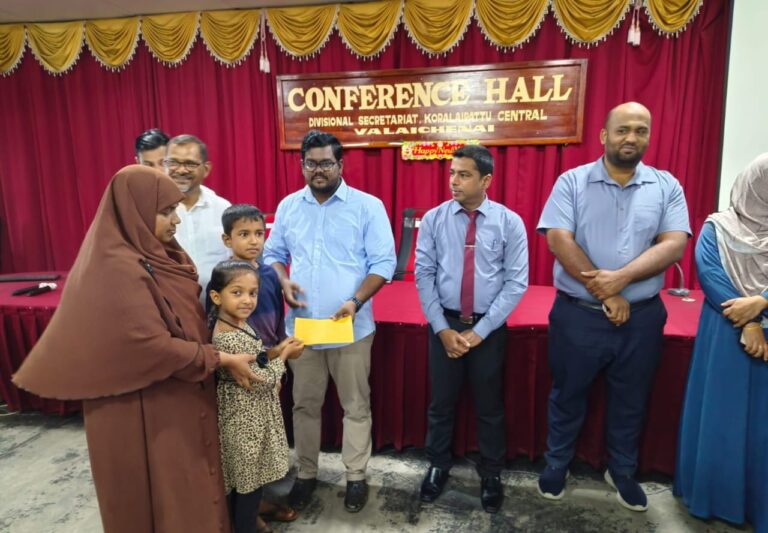 வாழைச்சேனை மக்களுக்கு வாழ்வாதார உதவிகள் வழங்கிவைப்பு!