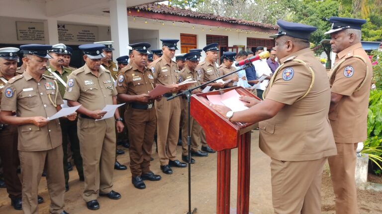 கல்முனை தலைமையக பொலிஸ் நிலையத்தின்  முதல் நாள் சத்திய பிரமாணம் நிகழ்வு