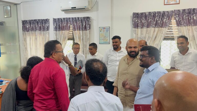 தீர்வுகள் எட்டப்படாத கூட்டங்கள்..! மக்கள் அவதி..!