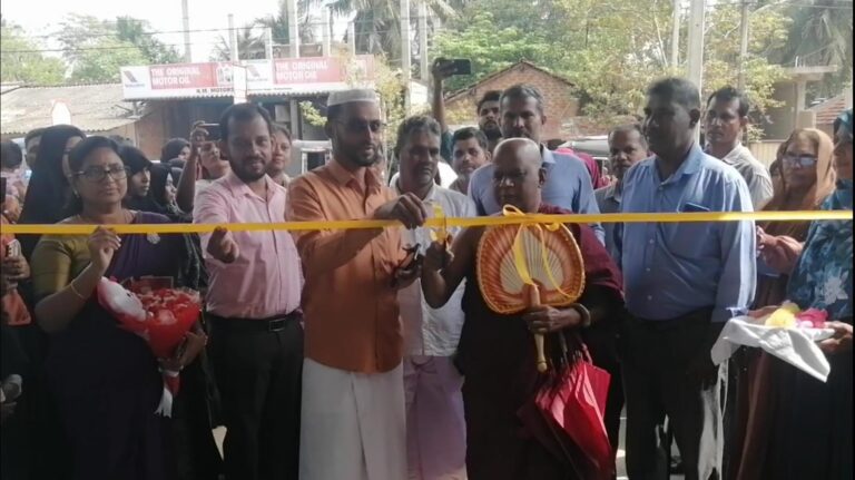 முள்ளிப்பொத்தானையில் 45இலட்சம் ரூபா செலவில் சிறு கைத் தொழில் நிலையம் திறந்து வைப்பு