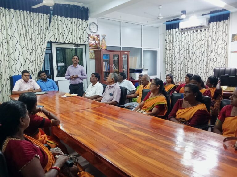 ஞாயிற்றுக்கிழமைகளில் பிரத்தியேக வகுப்புகள் நிறுத்தப்பட வேண்டும்!