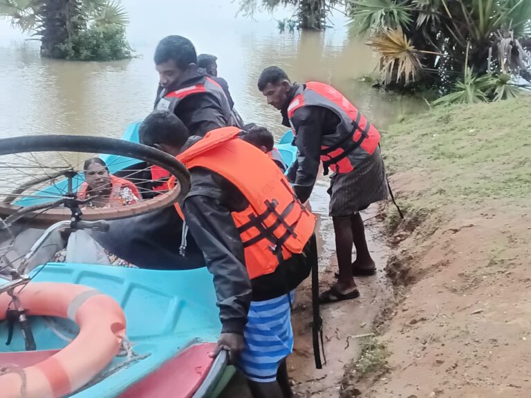 கனமழையால் மட்டக்களப்பில் 409 குடும்பங்கள் பாதிப்பு!