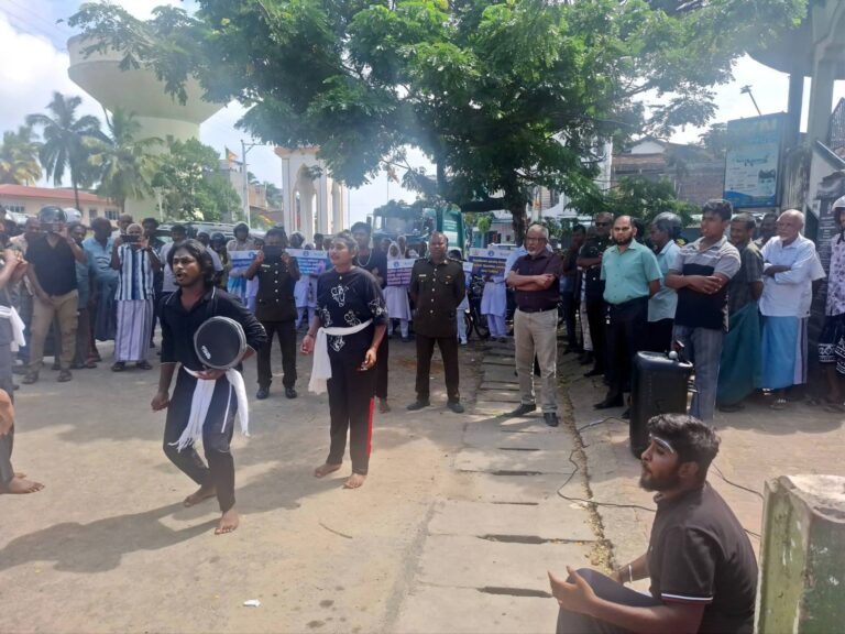 சம்மாந்துறையில் தொழுநோய் விழிப்புணர்வு நாடகம்!