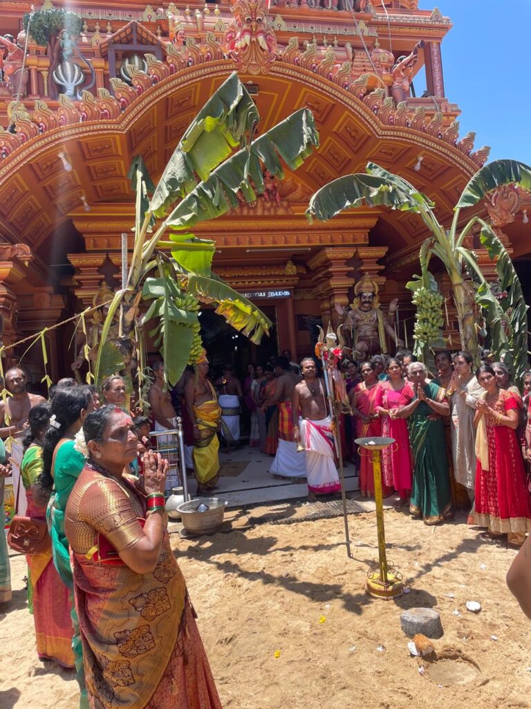 கல்முனை மாநகர் சந்தான ஈஸ்வரரின் கொடியேற்றம்!