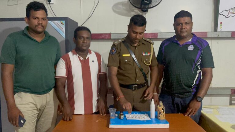 நள்ளிரவில் பாழ்ங்கிணறு  படுகொலை சந்தேகநபர்களின் வீட்டிலிருந்து மயக்க மருந்து, குளிசைகள் மீட்பு!