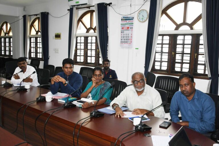 எரிபொருள் நெருக்கடி தொடர்பில் விசேட கூட்டம் !