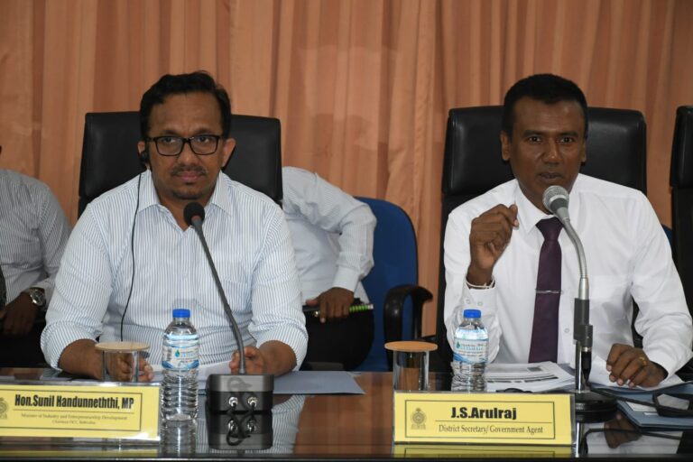 மாவட்டத்திற்கு  2177 திட்டங்களுக்காக 11938 மில்லியல்