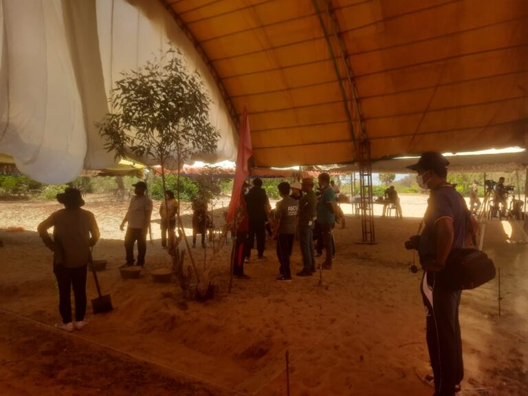 குருக்கள்மடத்தில் மனித புதைகுழி அகழ்வு.(Video)