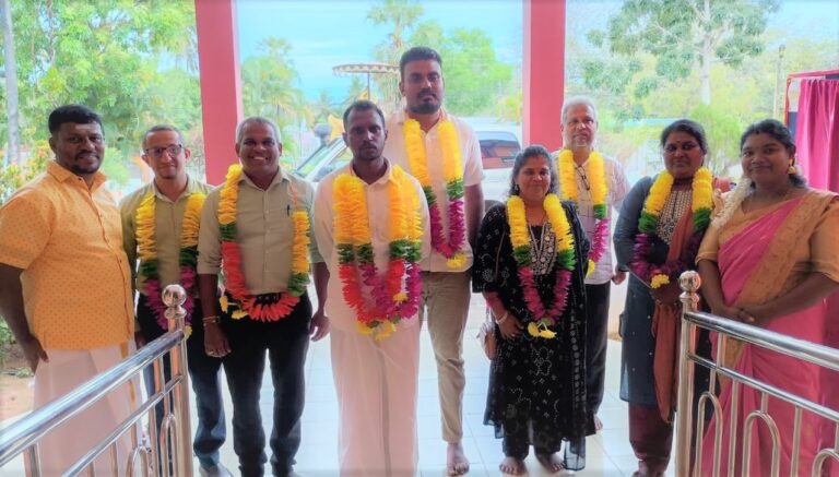 பேத்தாழை பொது நூலகத்தில் உலக புத்தக தினக் கொண்டாட்டமும் புத்தகநூல் வெளியீடும்!