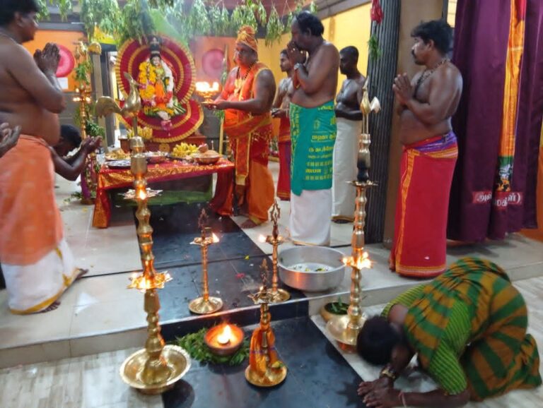 சிறப்பாக ஆரம்பமான மடத்தடி ஸ்ரீ மீனாட்சி அம்மனின்   அலங்கார உற்சவம்!