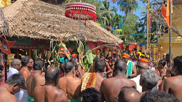 இன்று நிந்தவூரில் சிறப்பாக நடைபெற்ற ஸ்ரீ முருகன் ஆலய மகா கும்பாபிஷேகம்!