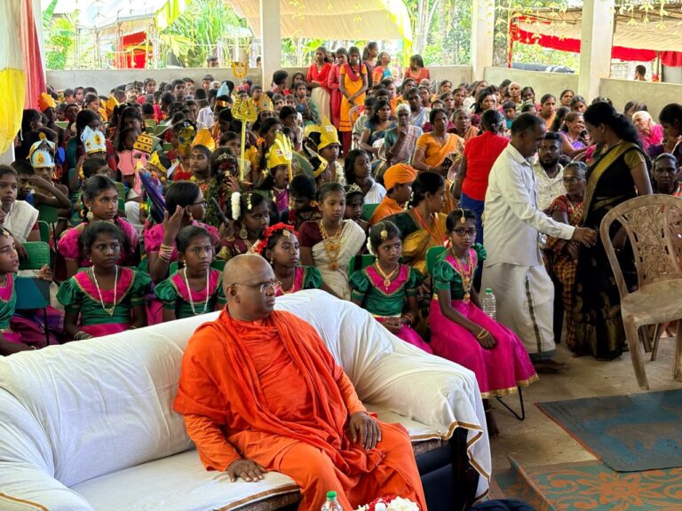 இறக்குவானையில் சிறப்பாக நடைபெற்ற சுவாமி விவேகானந்தர் சிலை திறப்பு விழா