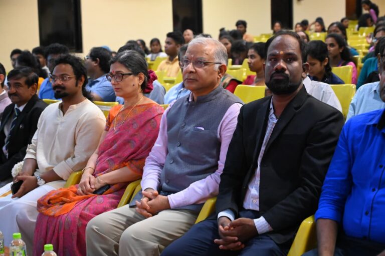 யாழ்ப்பாணப் பல்கலைக்கழக மாணவர்களுக்கு இந்தியாவின் மேம்படுத்தப்பட்ட நிதி உதவித் திட்டத்தின் கீழ் உதவித்தொகை வழங்கல்