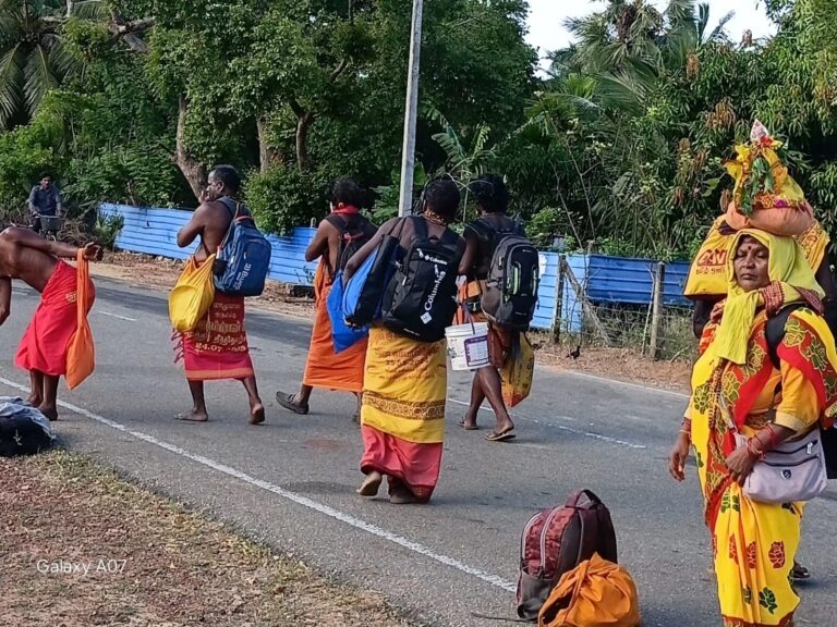 வடக்கிலிருந்து கிழக்கிற்குள் பிரவேசித்த கதிர்காம பாதயாத்திரீகர்கள்!