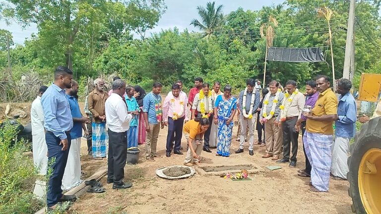 மத்தியமுகாமில் பத்து லட்ச ரூபாய் செலவில் விவசாய பாதை