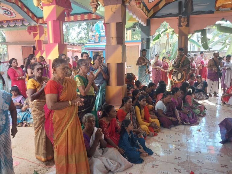 மிகச் சிறப்பாக நடைபெற்ற நற்பிட்டிமுனை  அம்பலத்தடி விநாயகர் ஆலய கொடியேற்றம்