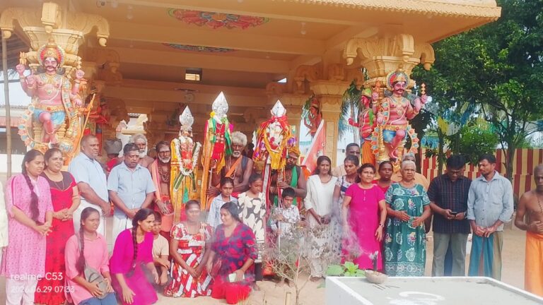 இன்று காலை நிந்தவூர் முருகன் ஆலயத்தில் யாழ்.கதிர்காம பாதயாத்திரீகர்கள்
