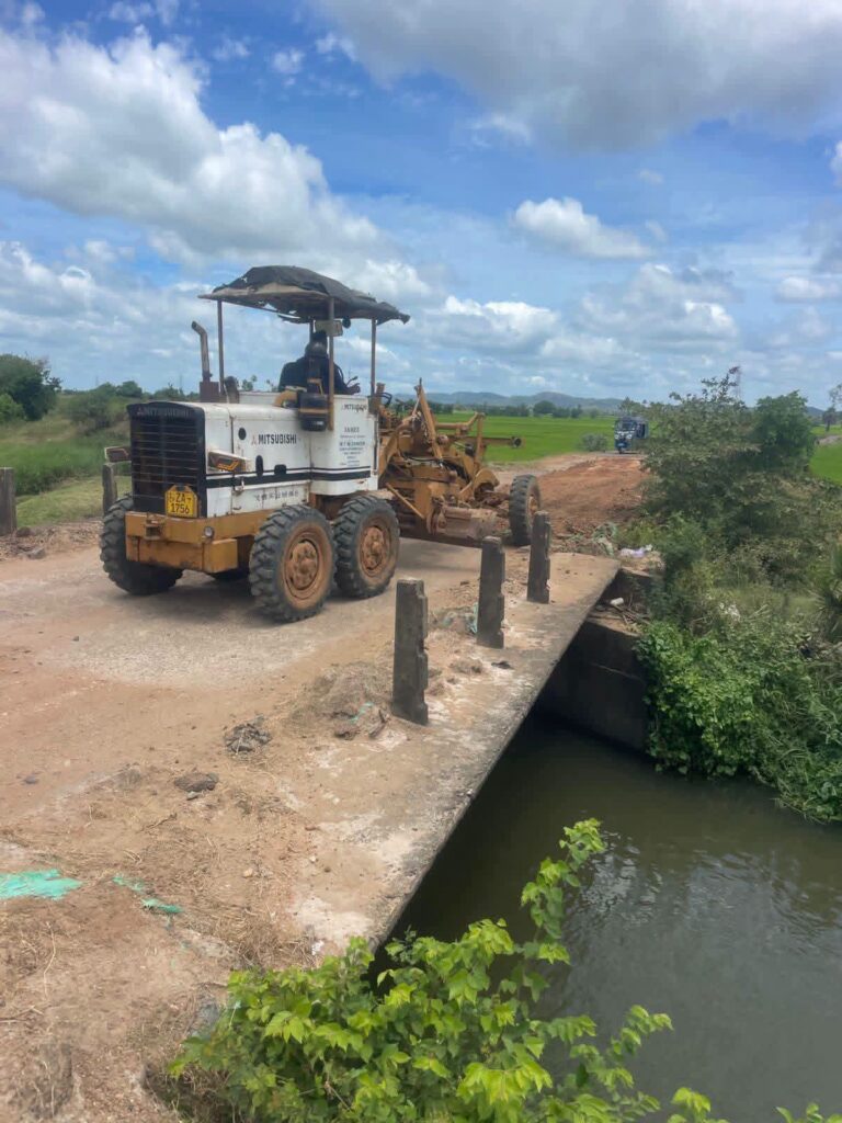 தாயிப் நகர் – கோவிலடி பிரதான வீதி (வெட்டாத்துப்பாலம் வீதி) புனரமைப்புப் பணிகளை உடனடியாக நிறைவு செய்யுமாறு கோரிக்கை