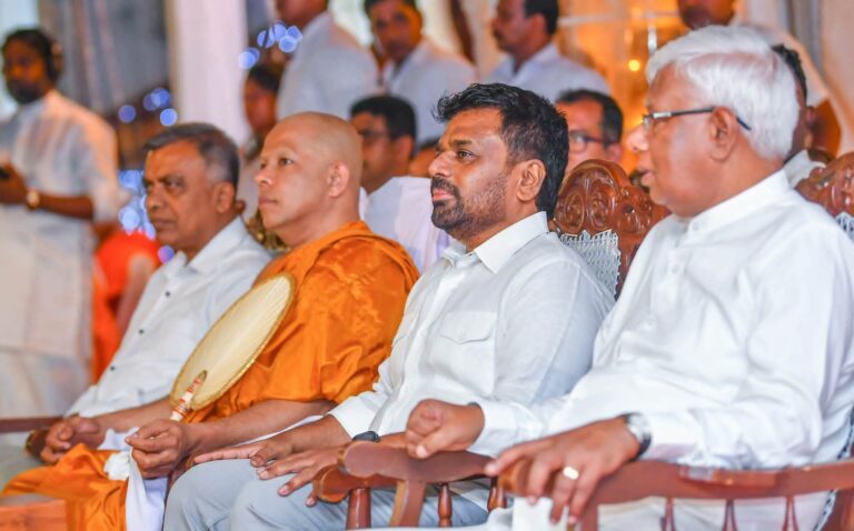 கதிர்காமத்தில் ஜனாதிபதி