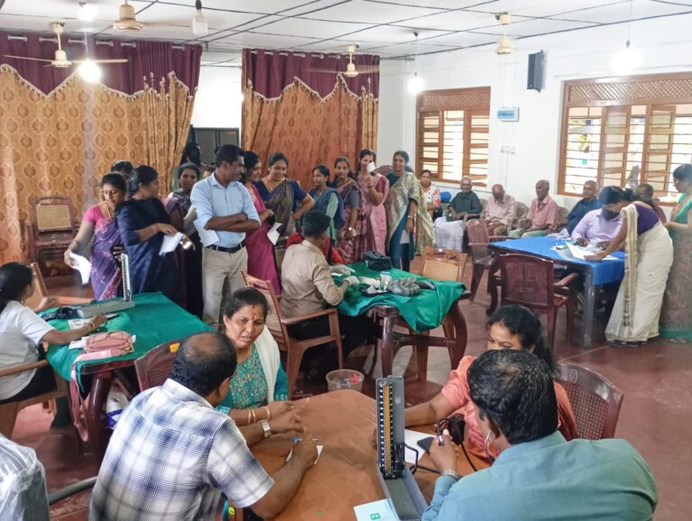பொசன் பூரனையை முன்னிட்டு மட்டக்களப்பில் அலங்கார வெளிச்சக் கூடுகள் திறந்துவைப்பு!!
