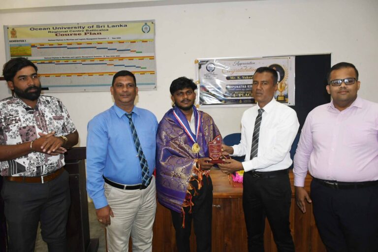 இலங்கை சமுத்திரப் பல்கலைக்கழகத்தின் மட்டக்களப்பு பிராந்திய நிலைய சாதனை மாணவன் கே.யுகேஸ் பாராட்டிக் கௌரவிப்பு!