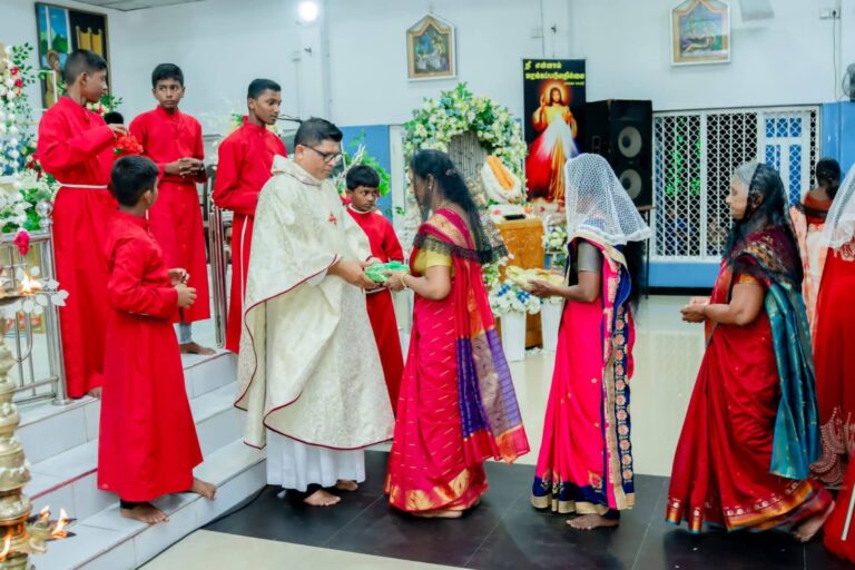 வீச்சுக்கல்முனை புனித அன்னம்மாள் ஆலயத்தின் 182 வது வருடாந்த திருவிழா