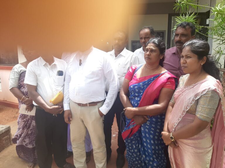 மன்னார் பிரதேச சபை சில உறுப்பினர்கள் வெளிநடப்பு ஆழுமையற்ற தவிசாளரால் மக்களுக்கு சேவை செய்ய முடியவில்லை.