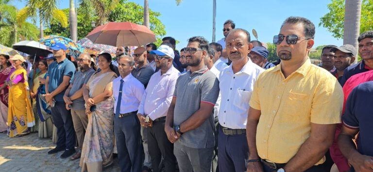 “தேசிய நேர்மை  வாரத்தின்  மட்டக்களப்பு மாவட்ட  பிரதான விழிப்புணர்வு நடைபவனி”