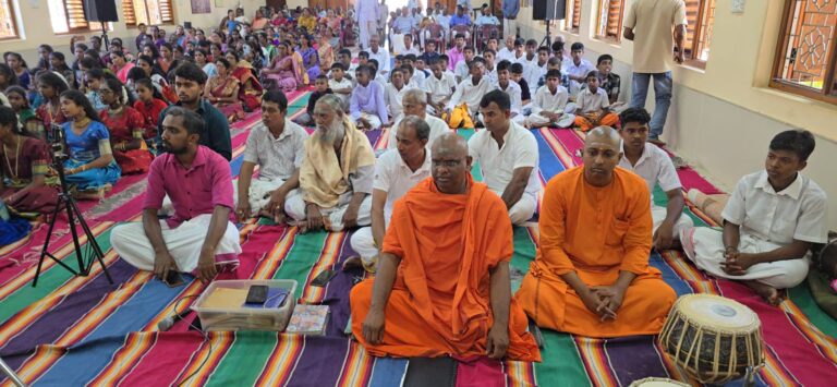 மட்டக்களப்பு ராமகிருஷ்ண மிஷன் திருக்கோவிலில் ”குரு பூர்ணிமா” தினம் அனுஸ்டிப்பு!!
