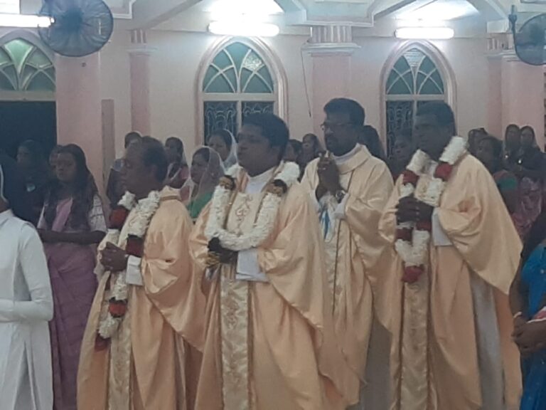 பேசாலையில் மரியாயின்சேனையினரின் பவள மற்றும் வெள்ளி விழா வழிபாட்டுடன் நடந்தேறியது
