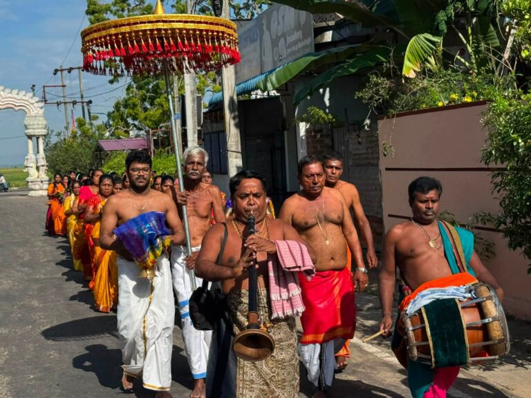 இன்று காரைதீவில் பால்குட பவனி!