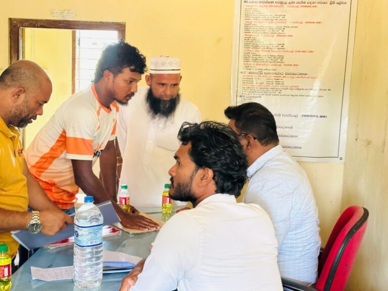 காணி உரிமைப் பத்திரங்களைப் பெற்றுக்கொள்வதற்கான விழிப்புணர்வு அமர்வு தம்பலகாமத்தில்