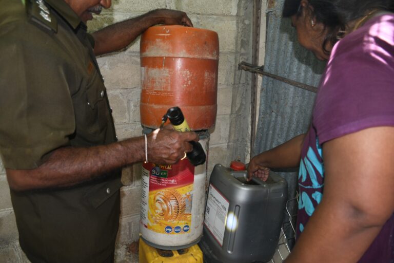 மட்டக்களப்பு திராய்மடு பிரதேசத்தில் தீவிர டெங்கு பரிசோதனை நடவடிக்கை முன்னெடுப்பு!