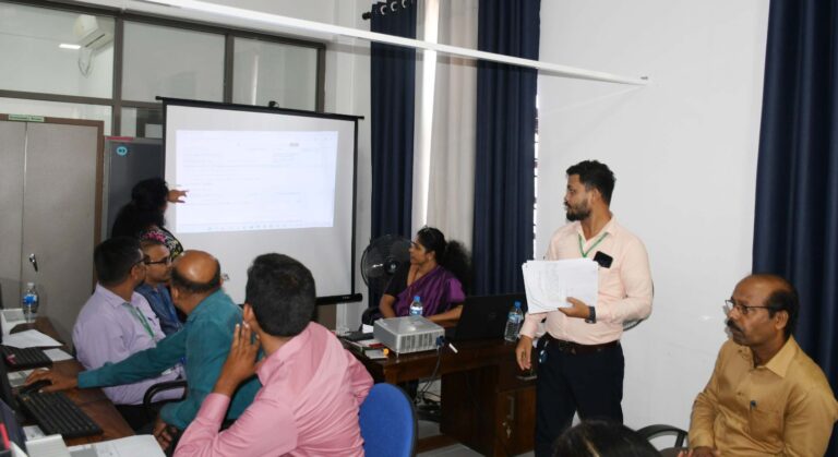 மட்டக்களப்பில் இலத்திரனியல் முறையில் காணி உரித்துச் சான்றிதழ்களைப் பதிவு செய்வதற்கான பயிற்சி நெறி