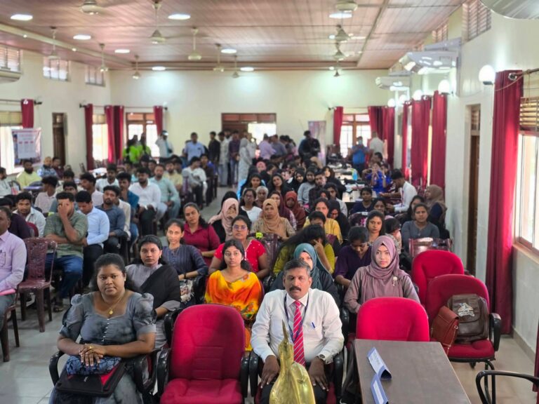 இளைஞர்களுக்கான தொழில் வாய்ப்புக்கான தொழில் சந்தை