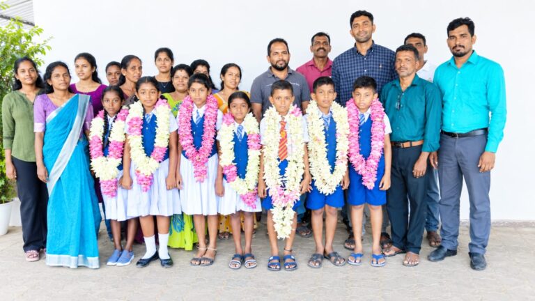 புலமைப்பரிசில் சாதனையாளர்களுக்கு உபதவிசாளரின் மாதாந்த கொடுப்பனவு