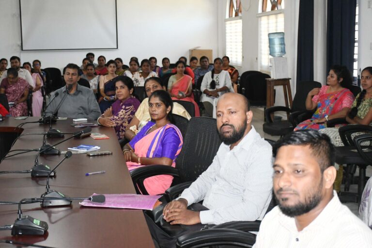 மாவட்ட செயலகத்தில் தூய்மையான தேங்காய் எண்ணெய் நுகர்வு தொடர்பான விழிப்புணர்வு நிகழ்வு