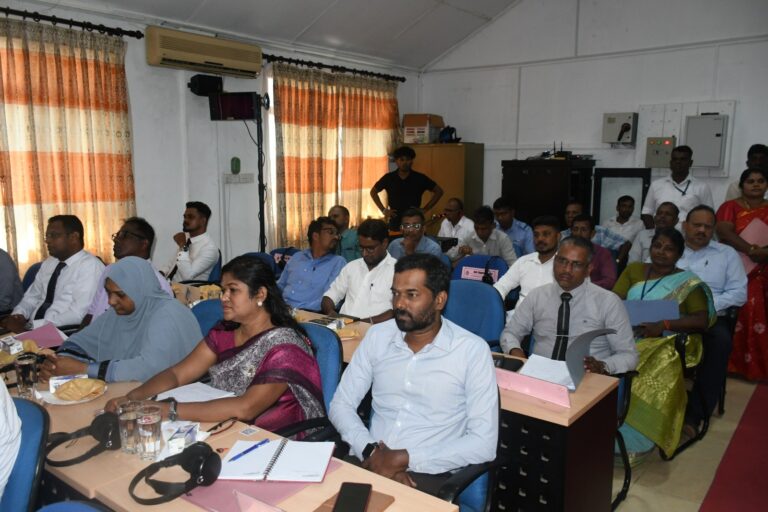 மட்டக்களப்பு மாவட்ட அபிவிருத்தி முன்னேற்றம் தொடர்பான கூட்டம்