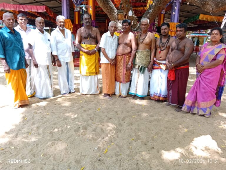 சம்மாந்துறை பத்திரகாளி அம்பாளின்  தீமிதிப்பு சடங்கு!