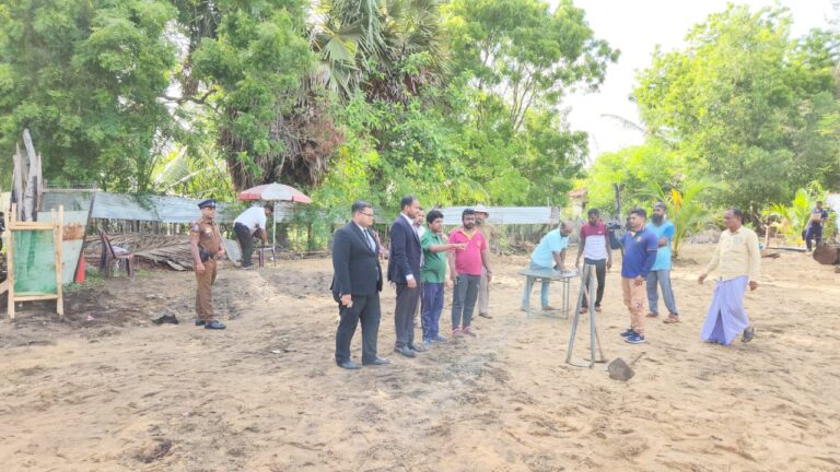 குருக்கள்மடம் அகழ்வில் ஒரு சில எச்சங்கள் மீட்பு, அவை குறித்த மனிதப் புதைகுழி தொடர்பானதா என ஆய்வு செய்யப்படுகின்றன…